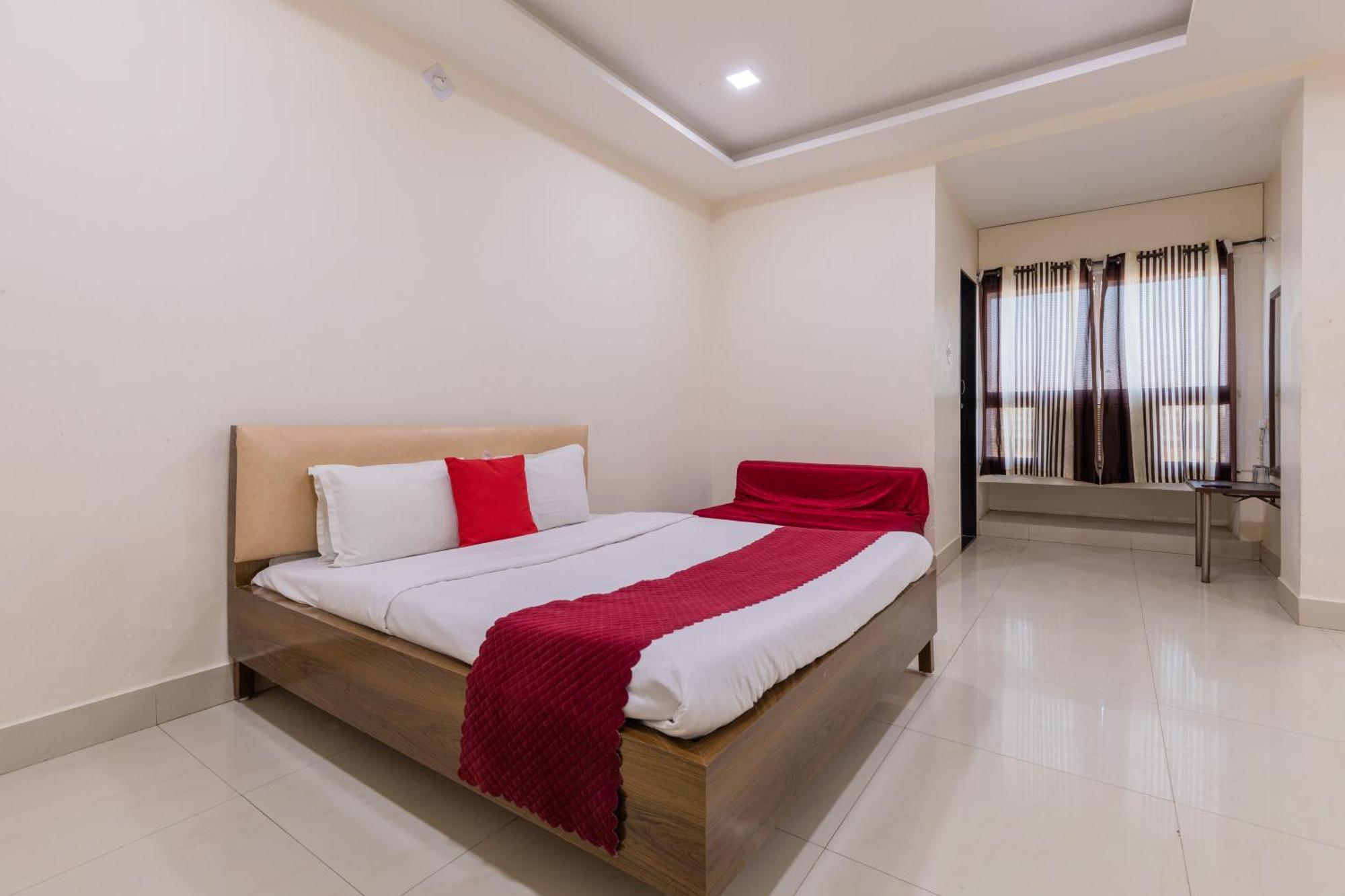 Ruchishree Garden Hotell Ujjain Eksteriør bilde