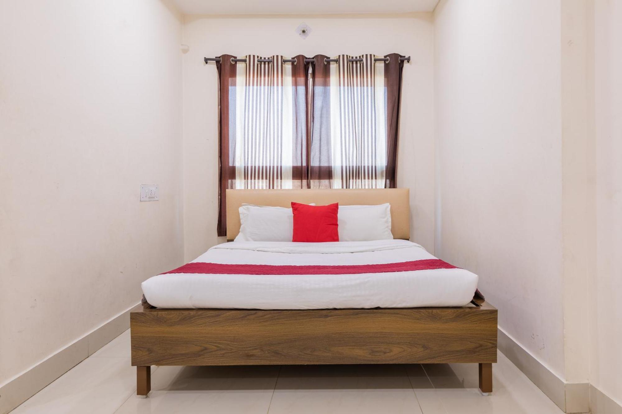 Ruchishree Garden Hotell Ujjain Eksteriør bilde